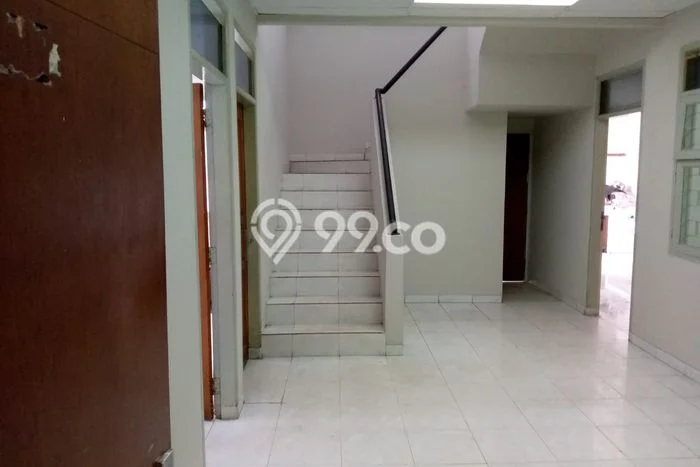 Unit Komersial Dijual di Cimahi Utara Cimahi Luas Bangunan 330m2 Unit Komersial Dijual di Cimahi Utara Cimahi Luas Bangunan 330m2