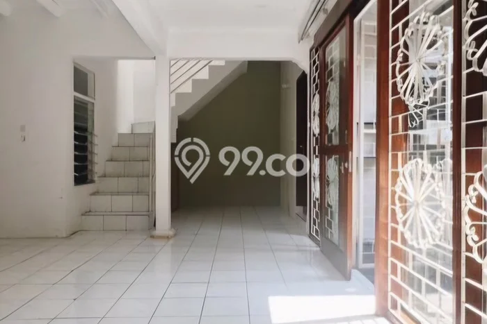 Dijual Rumah 5 Kamar Lokasi Strategis Nyaman dan Strategis di Cimahi Tengah Dijual Rumah 5 Kamar Lokasi Strategis Nyaman dan Strategis di Cimahi Tengah