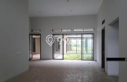 Ready to Use! Luxury House LT 588m2 Desain Elegan di Kota Baru Parahyangan Ready to Use! Luxury House LT 588m2 Desain Elegan di Kota Baru Parahyangan