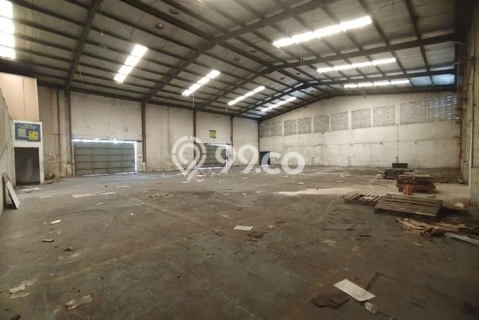 Unit Gudang Tersedia di Cikarang Spesifikasi LB 1000m2 Unit Gudang Tersedia di Cikarang Spesifikasi LB 1000m2