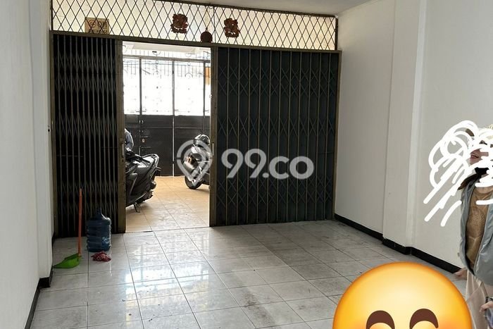 Rumah Mewah LB 100m2 Siap Pakai Desain Elegan di Jelambar, Jakarta Barat Rumah Mewah LB 100m2 Siap Pakai Desain Elegan di Jelambar, Jakarta Barat