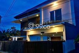 For Sale! Premium House LT 365m2 Desain Elegan di Meruya For Sale! Premium House LT 365m2 Desain Elegan di Meruya