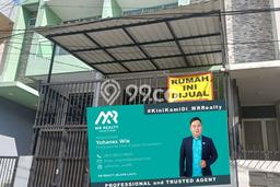 Rumah Luxury Modern Tanpa Renovasi di Jelambar Jakarta Barat Rumah Luxury Modern Tanpa Renovasi di Jelambar Jakarta Barat