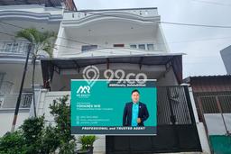 Rumah Elit Modern Siap Huni di Muara Karang Jakarta Utara Rumah Elit Modern Siap Huni di Muara Karang Jakarta Utara