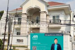 Rumah Mewah LB 1200m2 Siap Pakai Desain Elegan di Pluit, Jakarta Utara Rumah Mewah LB 1200m2 Siap Pakai Desain Elegan di Pluit, Jakarta Utara