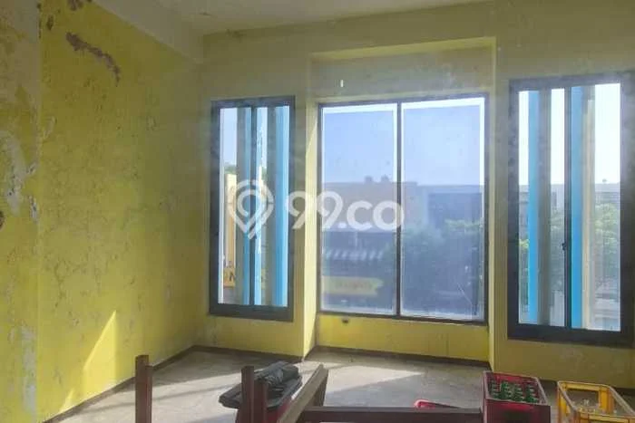 Ruko Kawasan Komersial di , Luas 130m2m², Siap Operasi Ruko Kawasan Komersial di , Luas 130m2m², Siap Operasi