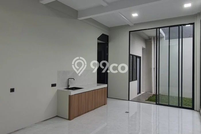 Rumah Elit LB 260m2 Siap Pakai Desain Elegan di Citraland, Surabaya Rumah Elit LB 260m2 Siap Pakai Desain Elegan di Citraland, Surabaya