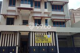 Ruko Dijual Lokasi Emas di Pasar Kliwon Luas 238m2 Ruko Dijual Lokasi Emas di Pasar Kliwon Luas 238m2