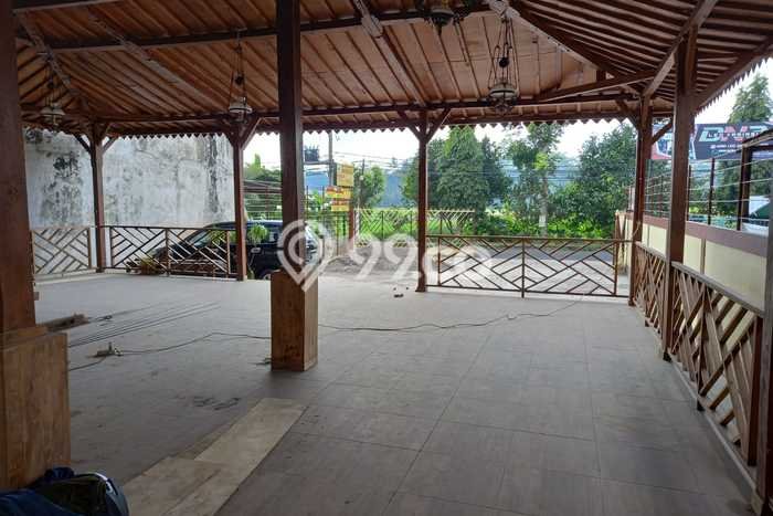 Komersial Disewakan Cepat di Tingkir Salatiga LB 220m2 Komersial Disewakan Cepat di Tingkir Salatiga LB 220m2
