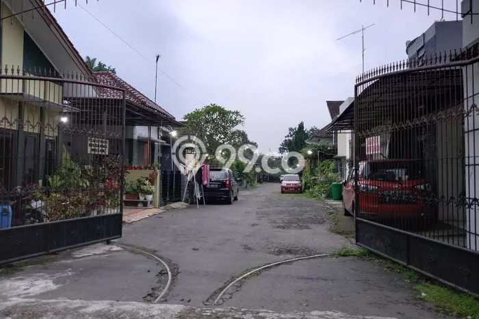 Hunian Cantik Minimalis Lb 225m2 di Semarang Selatan, Semarang Hunian Cantik Minimalis Lb 225m2 di Semarang Selatan, Semarang