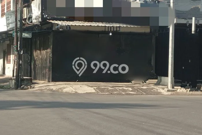 Disewakan Ruko Kawasan Pasar Kliwon, Luas 210m², Area Strategis, Ready Untuk Dipakai Disewakan Ruko Kawasan Pasar Kliwon, Luas 210m², Area Strategis, Ready Untuk Dipakai