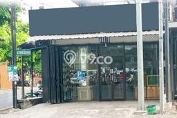 Ruko Kawasan Laweyan, Luas 210m², Disewakan, Pusat Komersial, Siap Operasional Ruko Kawasan Laweyan, Luas 210m², Disewakan, Pusat Komersial, Siap Operasional