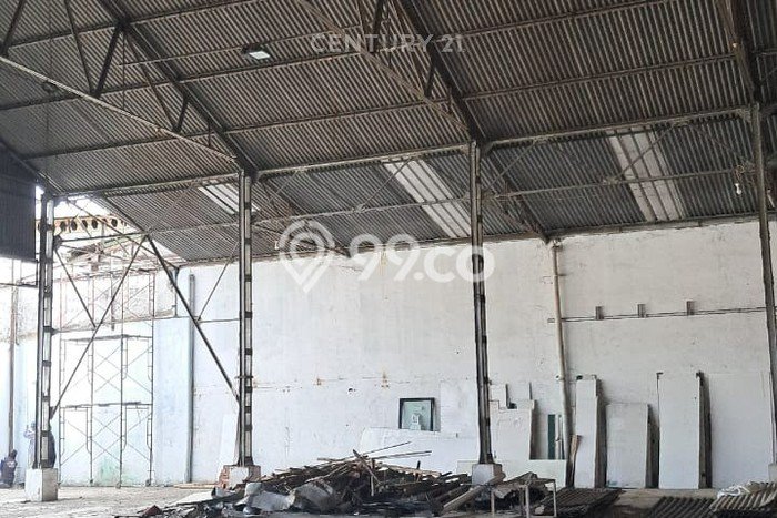 AREA TERBAIK! Gudang Kawasan Pajajaran, Luas 4500m², Pengunjung Tinggi AREA TERBAIK! Gudang Kawasan Pajajaran, Luas 4500m², Pengunjung Tinggi