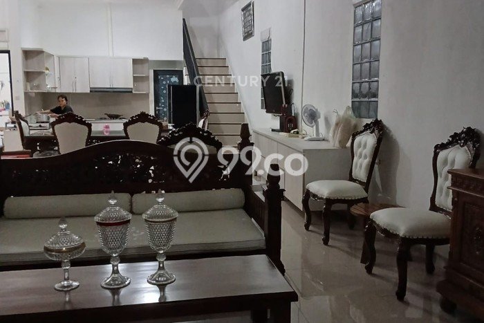 Sewa Rumah Murah di Buah Batu Bandung Punya 4 Kamar Tidur Sewa Rumah Murah di Buah Batu Bandung Punya 4 Kamar Tidur