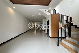 Rumah Luxury Modern Siap Huni di Cinere Jakarta Selatan Rumah Luxury Modern Siap Huni di Cinere Jakarta Selatan