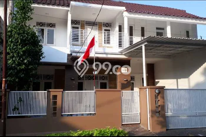 Dijual Rumah 3 Kamar Lokasi Ideal Bagus dan Strategis di Cinere Dijual Rumah 3 Kamar Lokasi Ideal Bagus dan Strategis di Cinere