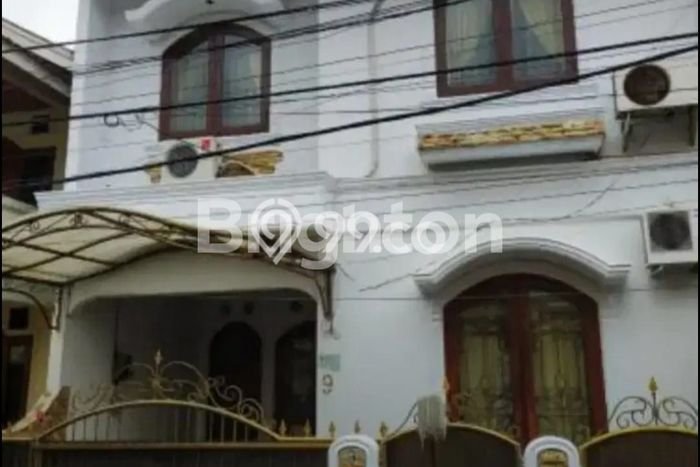 Rumah sewa siap huni 4 Kamar Tidur di Rawamangun, Jakarta Timur Rumah sewa siap huni 4 Kamar Tidur di Rawamangun, Jakarta Timur