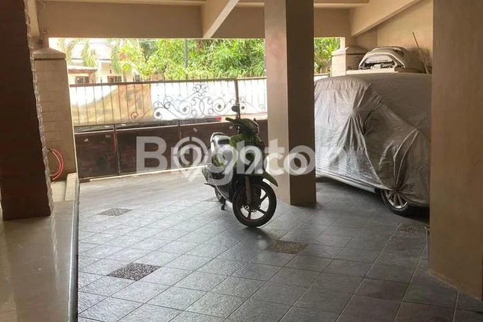 Komersial Dijual di Kemayoran Jakarta Pusat dengan LB 700m2 Komersial Dijual di Kemayoran Jakarta Pusat dengan LB 700m2