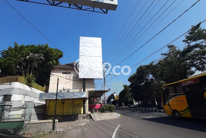 Ruko disewakan di Umbulharjo Yogyakarta dengan luas bangunan 120m2 Ruko disewakan di Umbulharjo Yogyakarta dengan luas bangunan 120m2