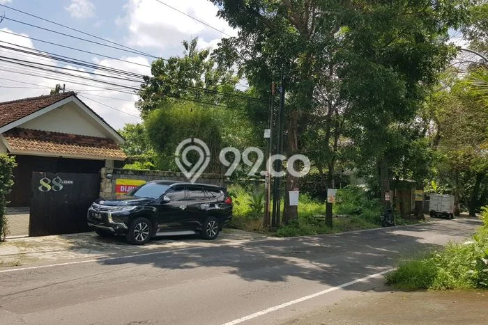 Rumah LT 1059m2m² Dekat dengan Fasilitas Umum, Sleman - Harga Menarik Rumah LT 1059m2m² Dekat dengan Fasilitas Umum, Sleman - Harga Menarik