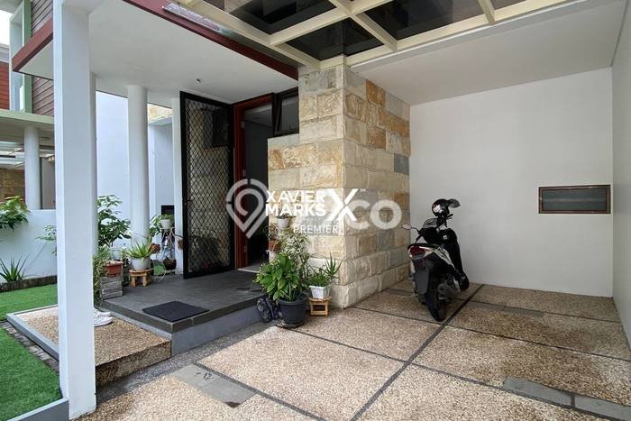 Rumah Mewah Siap Huni LT 120m2 di Soekarno Hatta, Malang Rumah Mewah Siap Huni LT 120m2 di Soekarno Hatta, Malang