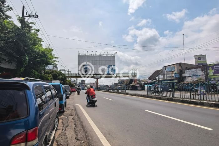 Disewakan Ruko di Lawang Malang LT 150m2, LB 149m2 Disewakan Ruko di Lawang Malang LT 150m2, LB 149m2
