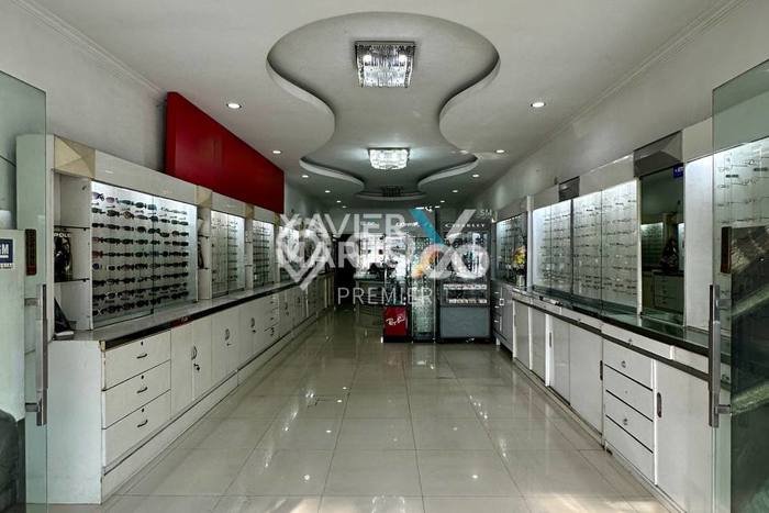 Unit Komersial Dijual di Klojen Malang Luas Bangunan 700m2 Unit Komersial Dijual di Klojen Malang Luas Bangunan 700m2