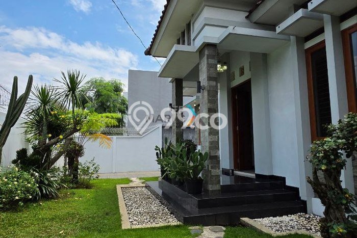 Hunian Elit LB 600m2 Siap Huni Desain Elegan di Dieng, Malang Hunian Elit LB 600m2 Siap Huni Desain Elegan di Dieng, Malang