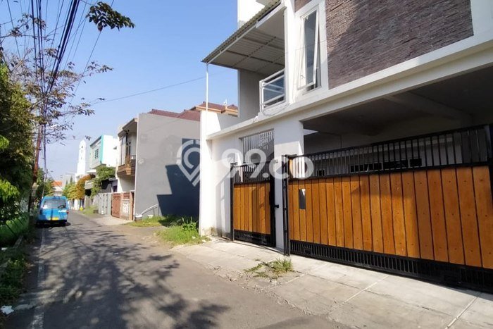 Dijual Segera Kost 15 Kamar, 5 Kamar Mandi di Lowokwaru, Malang, Luas 350m2 Dijual Segera Kost 15 Kamar, 5 Kamar Mandi di Lowokwaru, Malang, Luas 350m2