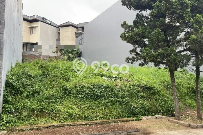 Lahan Dijual Lokasi Strategis di Bandung dengan Luas 352m2 Lahan Dijual Lokasi Strategis di Bandung dengan Luas 352m2
