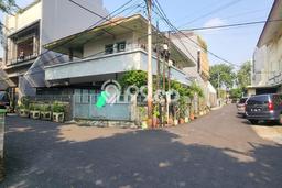 Ready to Use! Luxury House LT 247m2 Desain Elegan di Cideng Ready to Use! Luxury House LT 247m2 Desain Elegan di Cideng