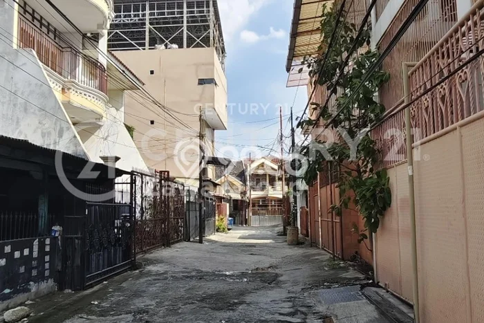 Rumah Modern 3 KT LT 140m2 di Daan Mogot Rumah Modern 3 KT LT 140m2 di Daan Mogot