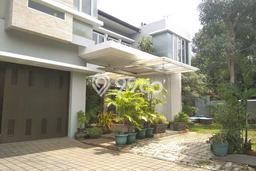 Ready to Use! Luxury House LT 590m2 Desain Elegan di Tomang Ready to Use! Luxury House LT 590m2 Desain Elegan di Tomang
