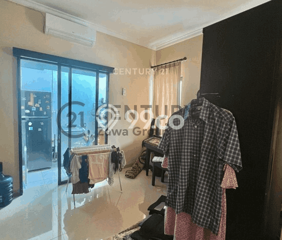 Dijual Rumah 4 Kamar Lokasi Ideal Nyaman dan Strategis di Kembangan Dijual Rumah 4 Kamar Lokasi Ideal Nyaman dan Strategis di Kembangan