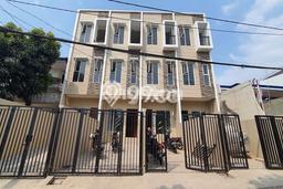 Rumah Luas Asri 3 KT Siap Pakai di Duri Kepa Jakarta Barat Rumah Luas Asri 3 KT Siap Pakai di Duri Kepa Jakarta Barat