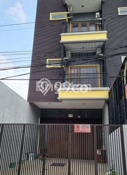 Rumah Elit Akses Strategis di Jakarta Barat Rumah Elit Akses Strategis di Jakarta Barat