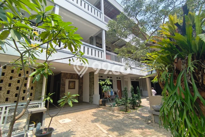 Rumah Kost Dijual di Cipondoh, Tangerang, 34 KT, 34 KM, Bangunan 2600m2 Rumah Kost Dijual di Cipondoh, Tangerang, 34 KT, 34 KM, Bangunan 2600m2