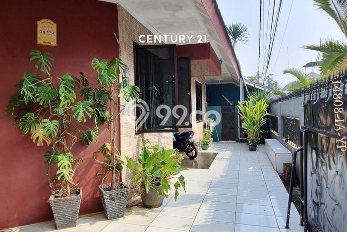 Jual Rumah Bagus Siap Huni LB 180m2 di Ciputat, Tangerang Selatan Jual Rumah Bagus Siap Huni LB 180m2 di Ciputat, Tangerang Selatan