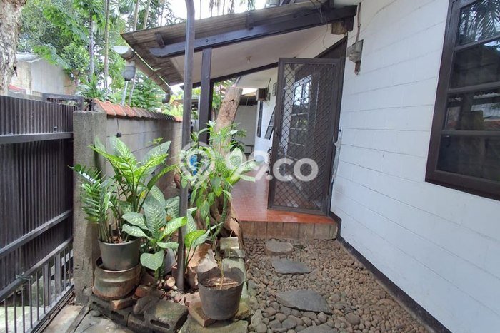 Rumah Minimalis 5 KT LT 240m2 di Jatiwarna Rumah Minimalis 5 KT LT 240m2 di Jatiwarna