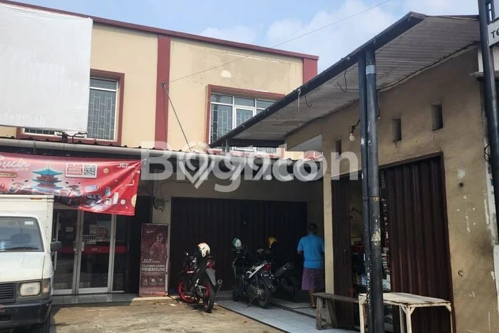 Ruko disewakan di Cibinong Bogor dengan luas bangunan 80m2 Ruko disewakan di Cibinong Bogor dengan luas bangunan 80m2