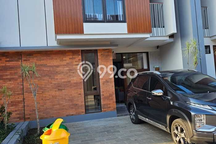 Disewakan! Rumah 3 Kamar Tidur &
3 Kamar Mandi di Pemogan, Denpasar Disewakan! Rumah 3 Kamar Tidur &
3 Kamar Mandi di Pemogan, Denpasar