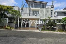 Rumah Luxury Modern Siap Huni di Sentul City Bogor Rumah Luxury Modern Siap Huni di Sentul City Bogor