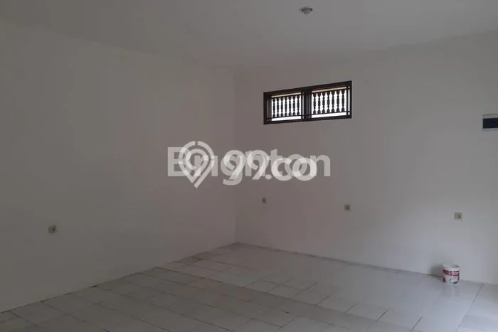 For Rent Ruko Kawasan Strategis di Denpasar Barat, Luas 36m², Siap Usaha For Rent Ruko Kawasan Strategis di Denpasar Barat, Luas 36m², Siap Usaha