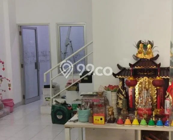 Ruko Dijual di Jakarta Barat LT 60m2 & LB 12m2 Lokasi Terbaik! Ruko Dijual di Jakarta Barat LT 60m2 & LB 12m2 Lokasi Terbaik!