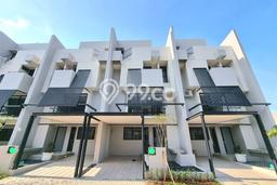 Disewakan! Rumah 3 Kamar Tidur &
2 Kamar Mandi di BSD City, Tangerang Disewakan! Rumah 3 Kamar Tidur &
2 Kamar Mandi di BSD City, Tangerang