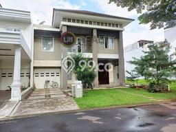 Rumah Mewah LB 232m2 Siap Huni Desain Elegan di Alam Sutera, Tangerang Rumah Mewah LB 232m2 Siap Huni Desain Elegan di Alam Sutera, Tangerang