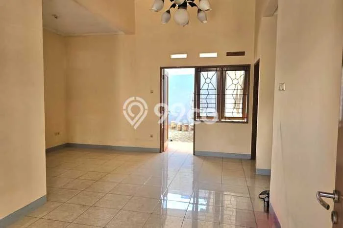 Rumah sewa siap pakai 3 KT di Harapan Indah, Bekasi Rumah sewa siap pakai 3 KT di Harapan Indah, Bekasi