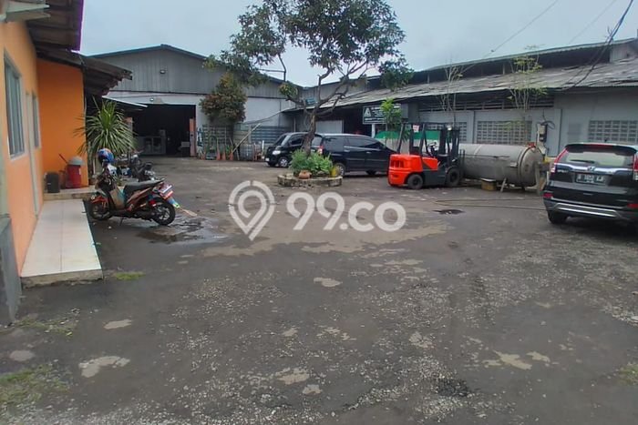 LOKASI PREMIUM! Gudang Kawasan Bekasi Timur, Luas 1500m², Jalan Utama, Area Bisnis LOKASI PREMIUM! Gudang Kawasan Bekasi Timur, Luas 1500m², Jalan Utama, Area Bisnis