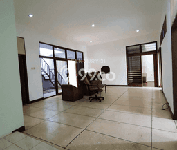 Rumah di Cempaka Putih, 3 KM, Area Elite, Luas 200m² Bangunan 250m² Rumah di Cempaka Putih, 3 KM, Area Elite, Luas 200m² Bangunan 250m²