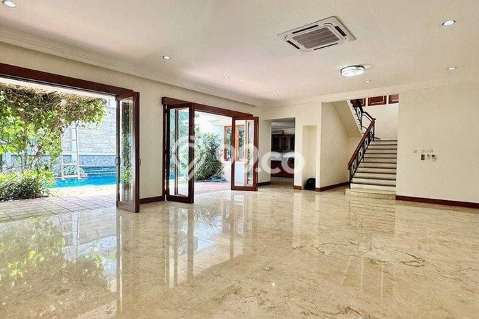 Rumah kawasan Kebayoran Baru, Siap Huni, LT 735m2m² Rumah kawasan Kebayoran Baru, Siap Huni, LT 735m2m²
